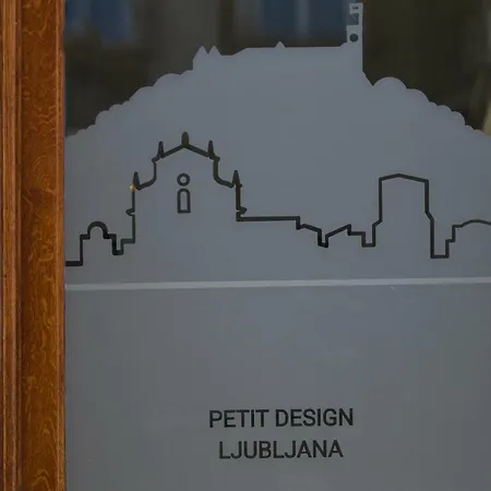 Petit Design Studio Apartmán